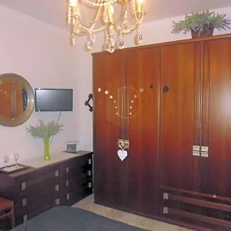 A Casa Di Lara Bed & Breakfast Beura